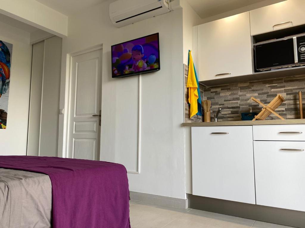 Eleven Studio Moderne Et Chic Au Diamant Martinique Apartman Le Diamant Kültér fotó