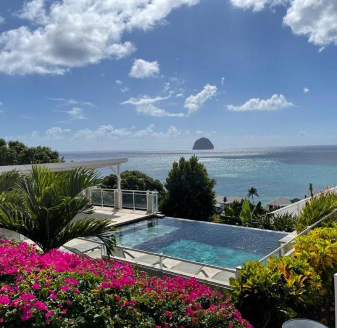 Eleven Studio Moderne Et Chic Au Diamant Martinique Apartman Le Diamant Kültér fotó